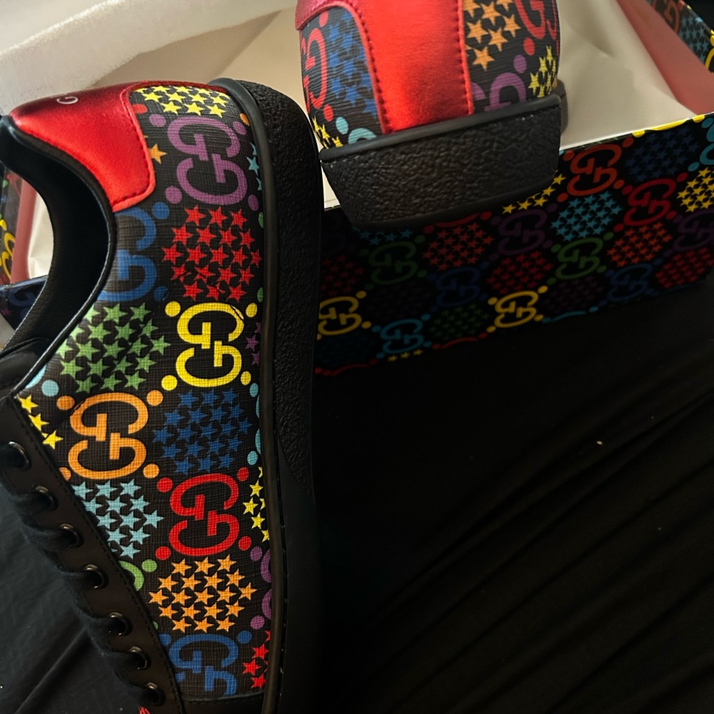 Gucci multi color sneakers Size 36 never worn